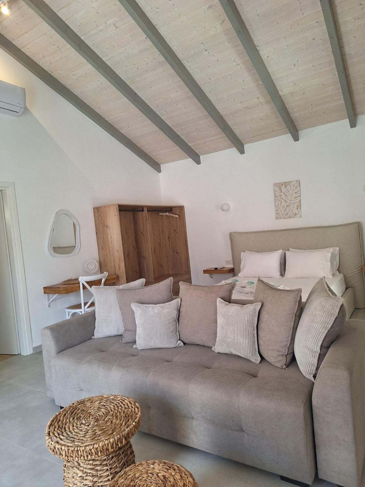 Luxury Apartments In Front Of The Sea Kanali  Exterior foto